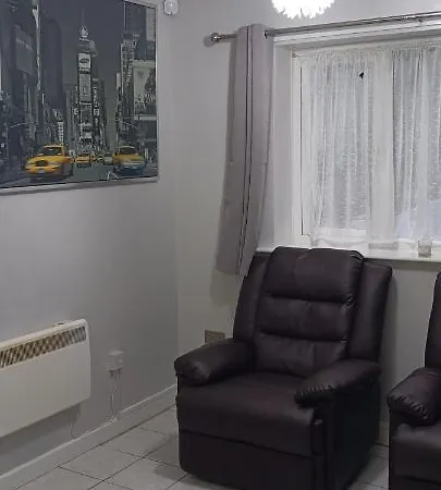 Lister Park Stylish 1bed Coach House - Quiet & Tranquil & Parking * Bradford (West Yorkshire)