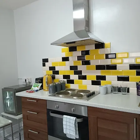 펜션 Lister Park Stylish 1bed Coach House - Quiet & Tranquil & Parking