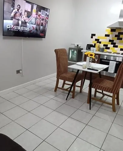 Lister Park Stylish 1bed Coach House - Quiet & Tranquil & Parking Σπίτι διακοπών Μπράντφορντ